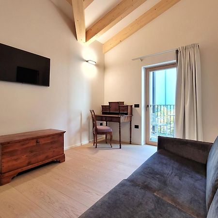 Locanda Restel De Fer Riva del Garda Bagian luar foto