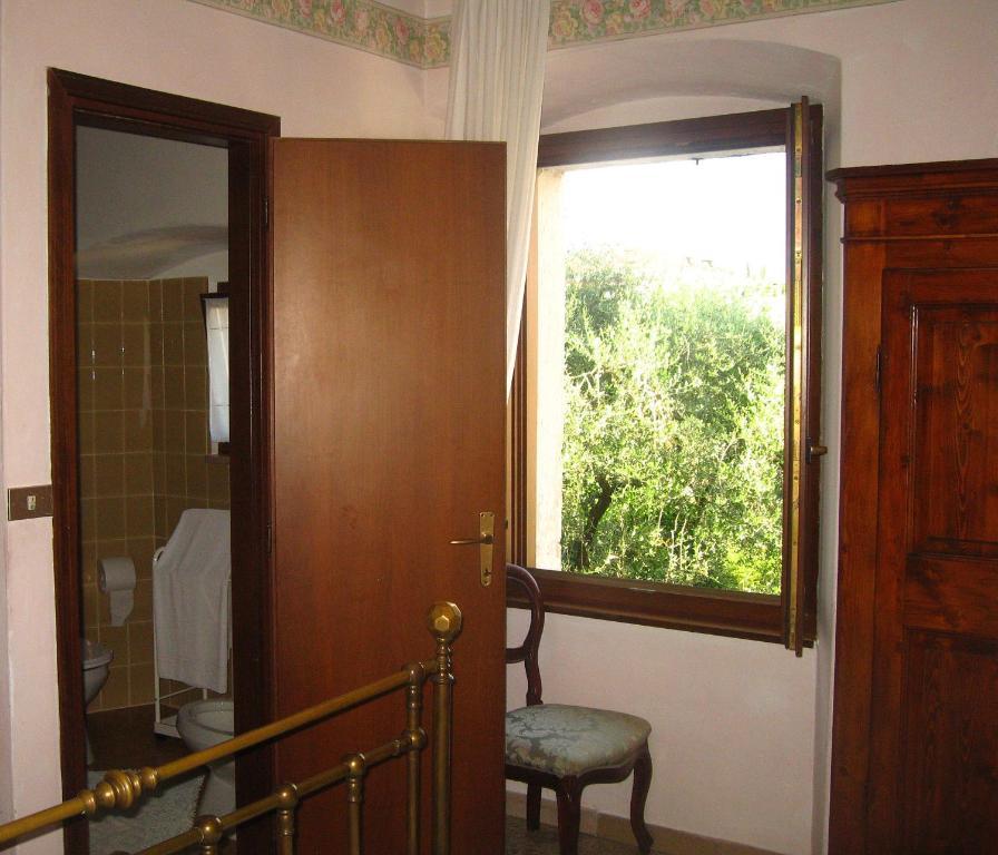 Locanda Restel De Fer Riva del Garda Ruang foto