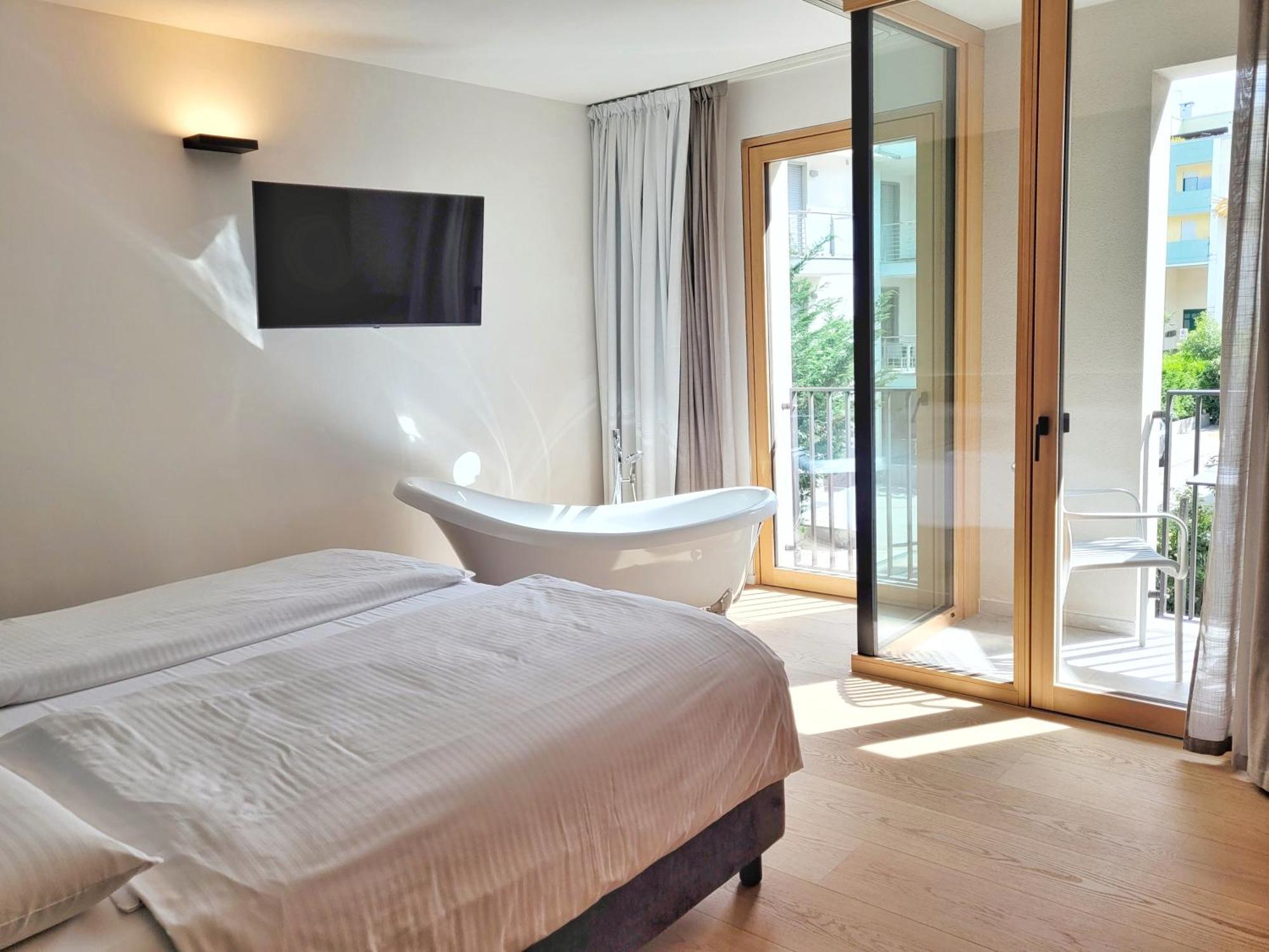 Locanda Restel De Fer Riva del Garda Bagian luar foto