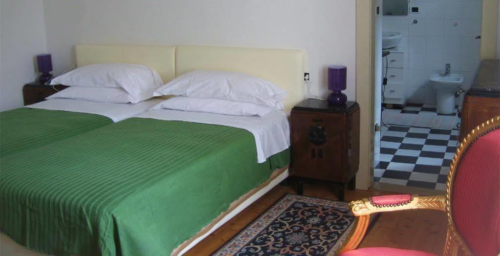 Locanda Restel De Fer Riva del Garda Bagian luar foto