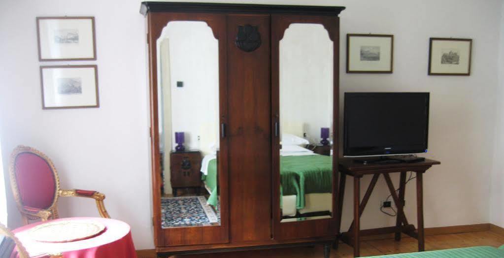 Locanda Restel De Fer Riva del Garda Bagian luar foto